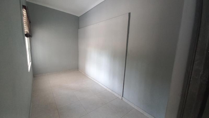 To Let 3 Bedroom Property for Rent in Wierda Park Gauteng