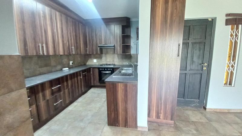 To Let 3 Bedroom Property for Rent in Wierda Park Gauteng