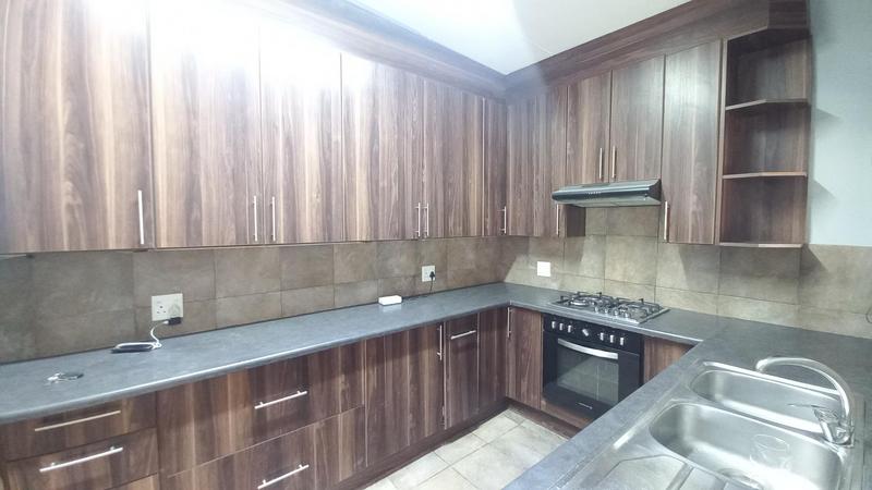 To Let 3 Bedroom Property for Rent in Wierda Park Gauteng