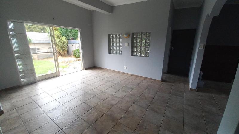 To Let 3 Bedroom Property for Rent in Wierda Park Gauteng