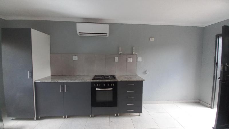 To Let 3 Bedroom Property for Rent in Wierda Park Gauteng