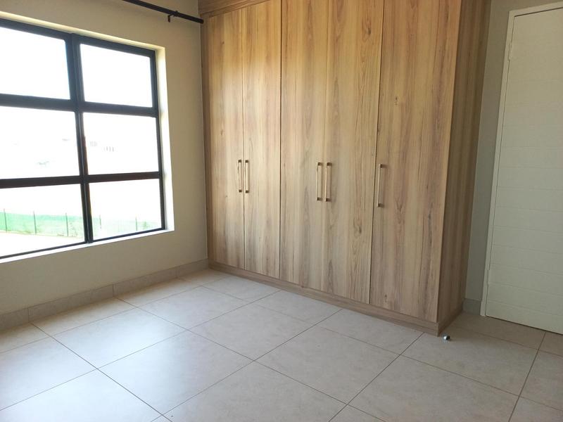 2 Bedroom Property for Sale in Glen Marais Gauteng