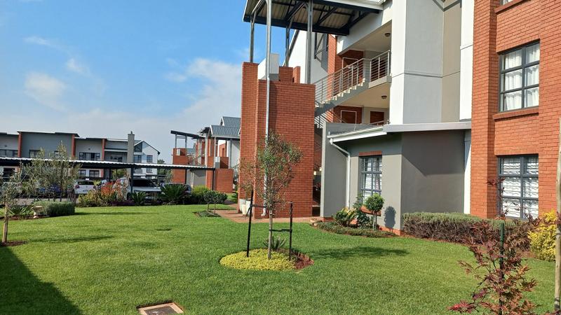 2 Bedroom Property for Sale in Glen Marais Gauteng