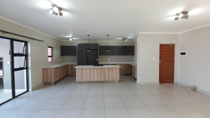 2 Bedroom Property for Sale in Glen Marais Gauteng