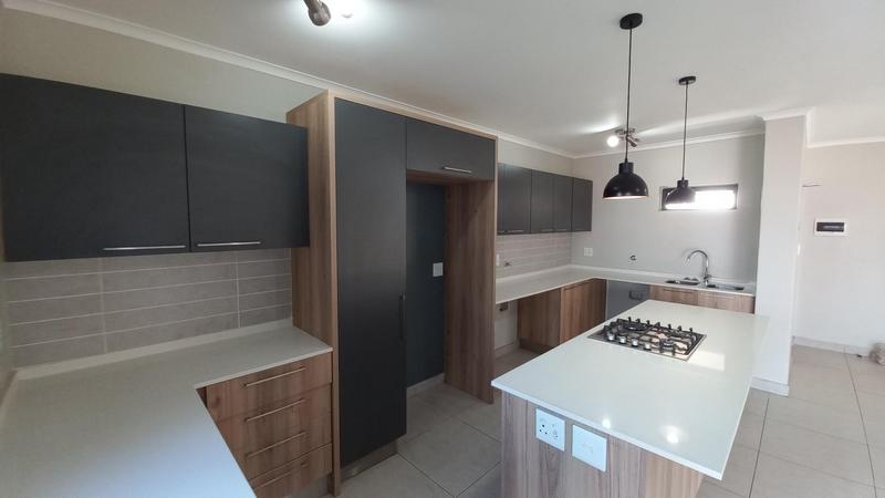2 Bedroom Property for Sale in Glen Marais Gauteng