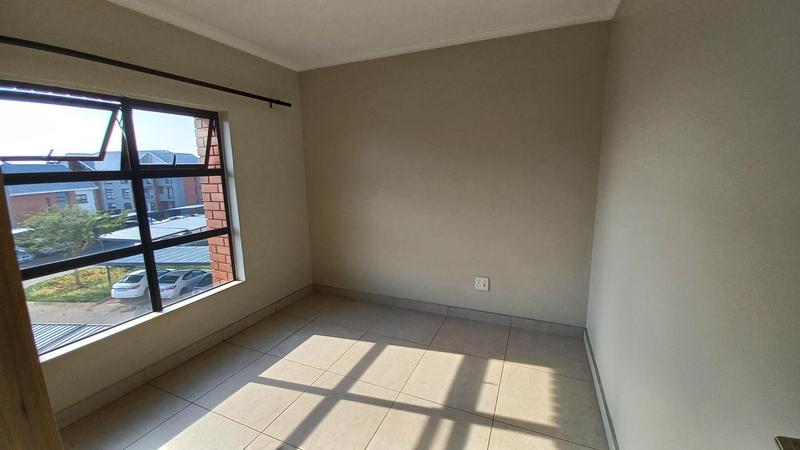 2 Bedroom Property for Sale in Glen Marais Gauteng