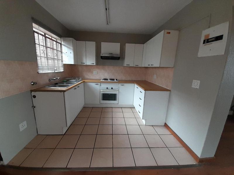 2 Bedroom Property for Sale in Hennopspark Gauteng