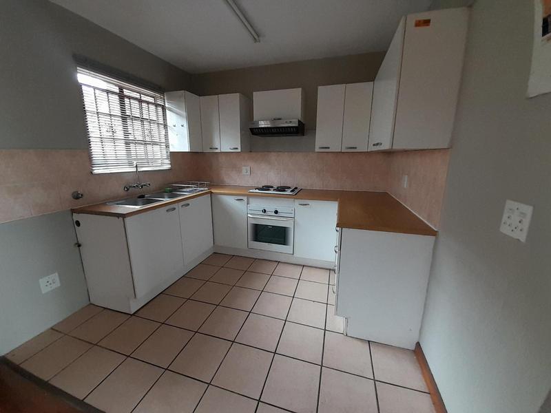 2 Bedroom Property for Sale in Hennopspark Gauteng