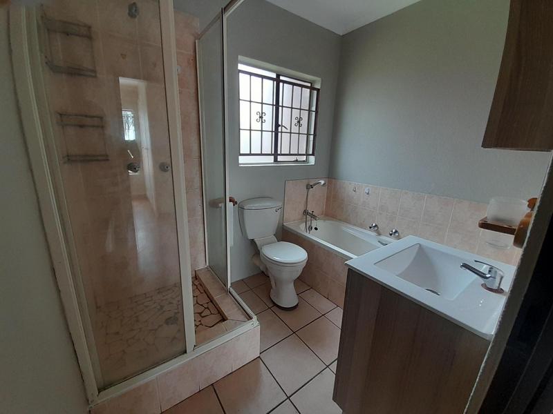 2 Bedroom Property for Sale in Hennopspark Gauteng