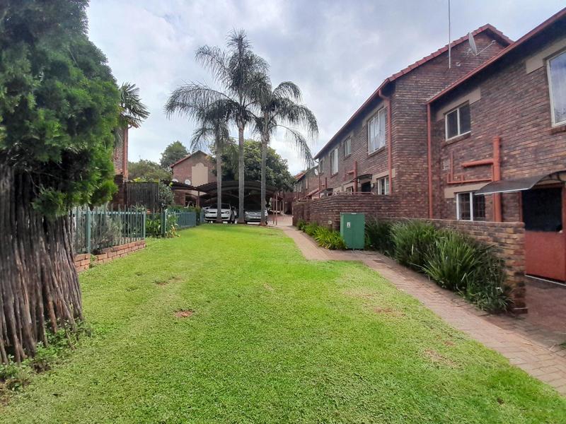 2 Bedroom Property for Sale in Hennopspark Gauteng