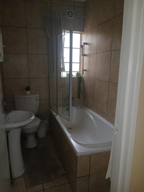 2 Bedroom Property for Sale in Elandspark Gauteng