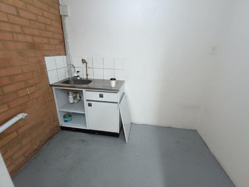 To Let commercial Property for Rent in Halfway House Gauteng