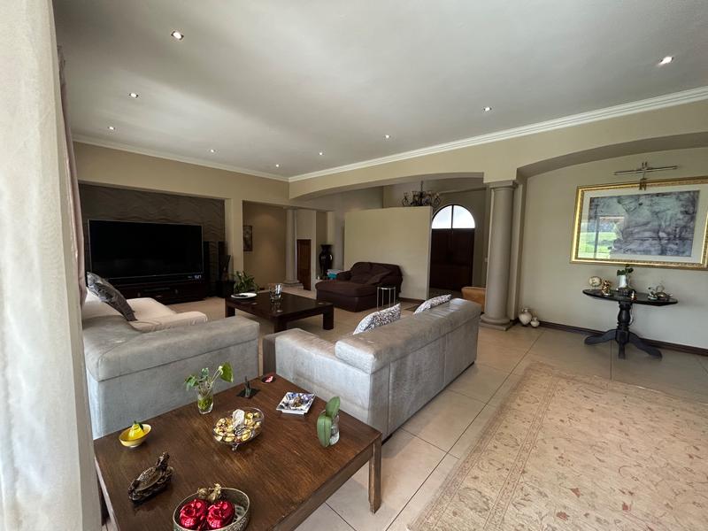 5 Bedroom Property for Sale in Blue Valley Golf Estate Gauteng