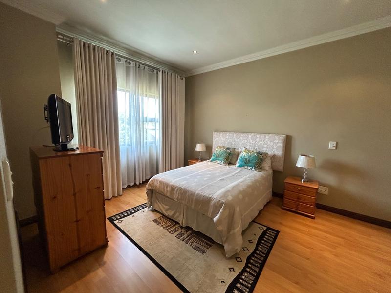 5 Bedroom Property for Sale in Blue Valley Golf Estate Gauteng