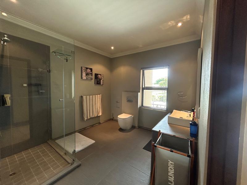 5 Bedroom Property for Sale in Blue Valley Golf Estate Gauteng