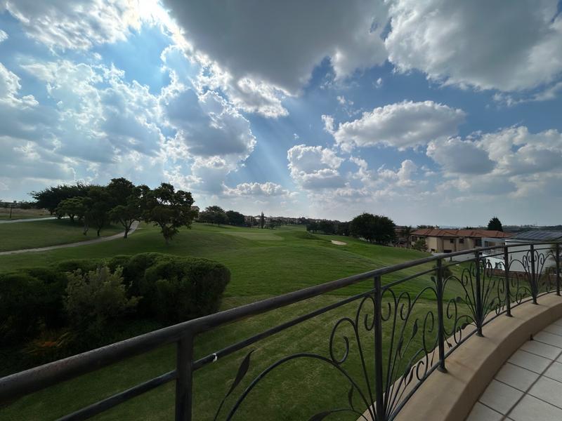 5 Bedroom Property for Sale in Blue Valley Golf Estate Gauteng
