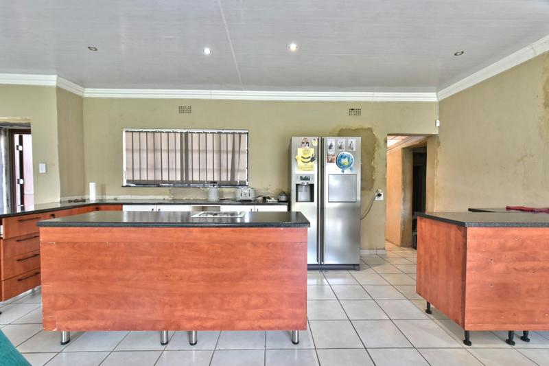 4 Bedroom Property for Sale in Brackenhurst Gauteng