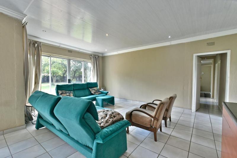 4 Bedroom Property for Sale in Brackenhurst Gauteng