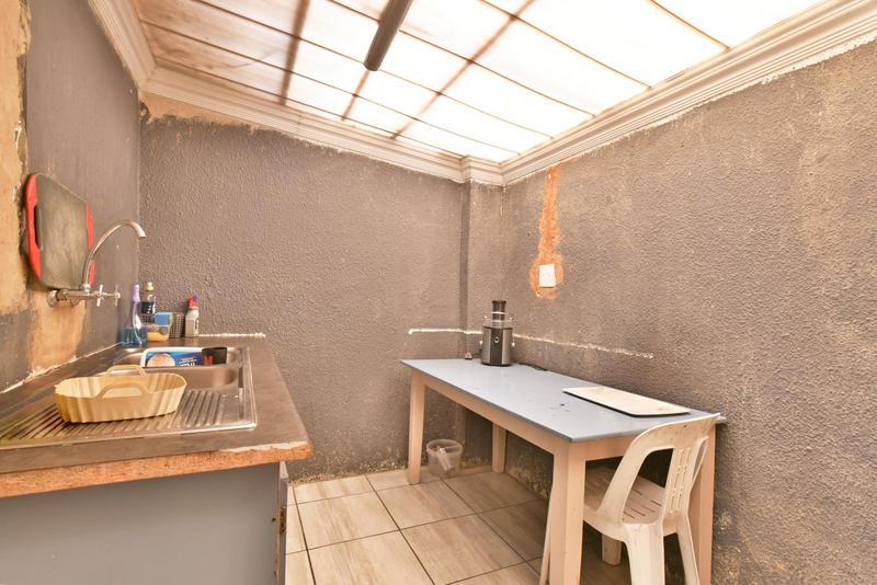 4 Bedroom Property for Sale in Brackenhurst Gauteng