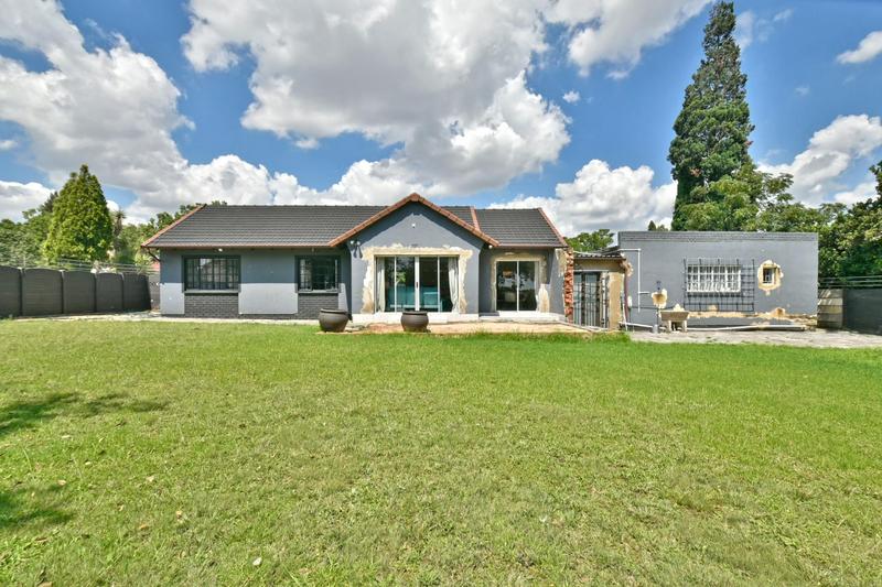 4 Bedroom Property for Sale in Brackenhurst Gauteng