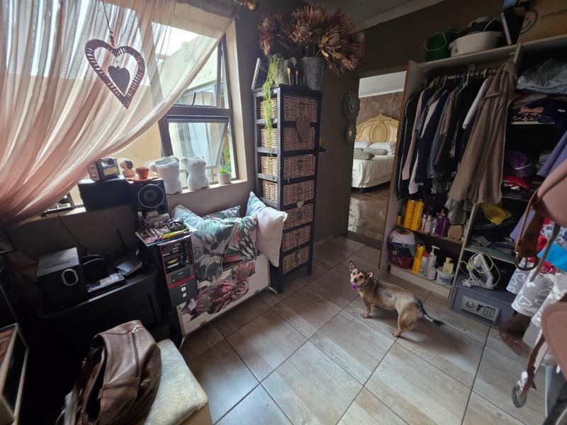 3 Bedroom Property for Sale in Greenhills Gauteng