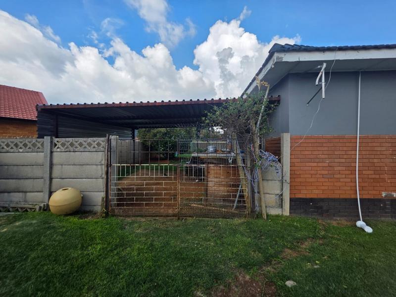3 Bedroom Property for Sale in Greenhills Gauteng