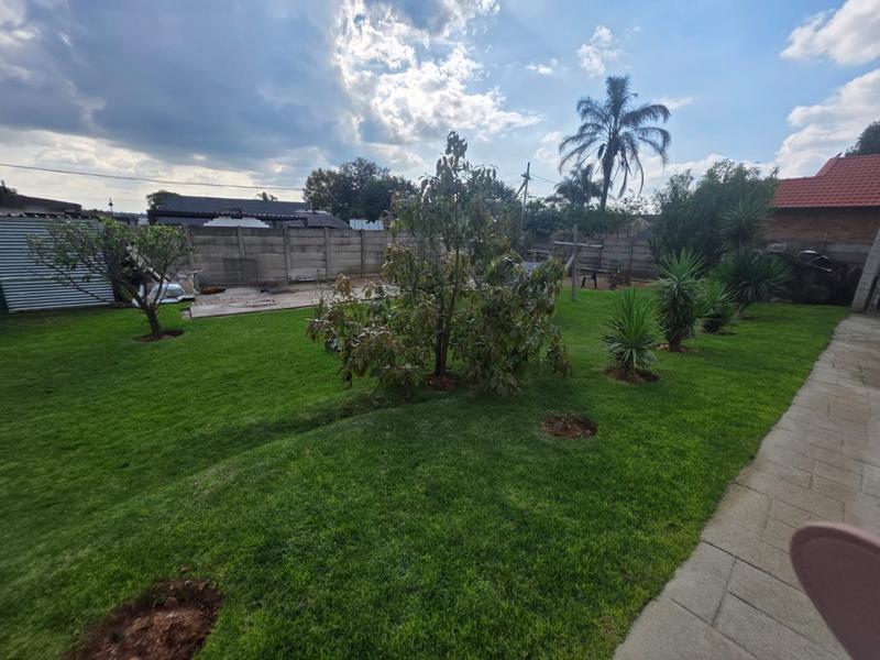 3 Bedroom Property for Sale in Greenhills Gauteng