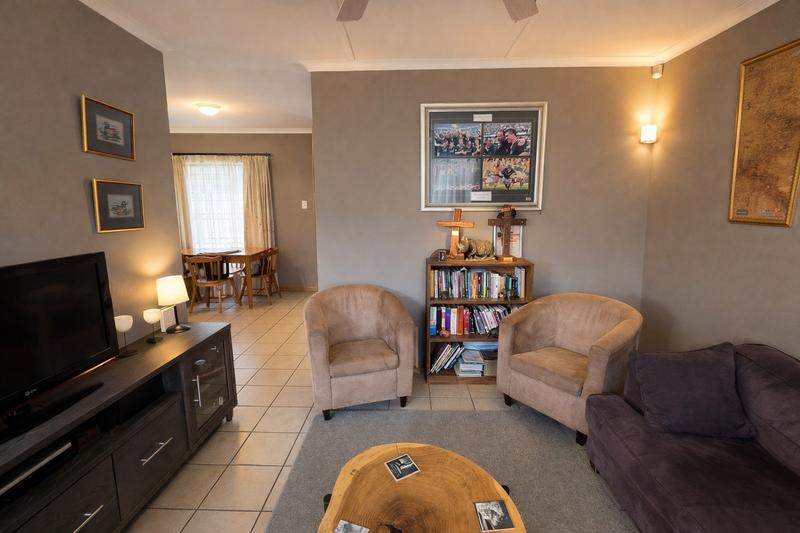 2 Bedroom Property for Sale in Elardus Park Gauteng