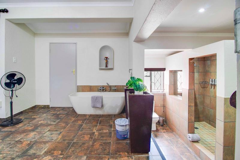 Commercial Property for Sale in Roodekrans Gauteng