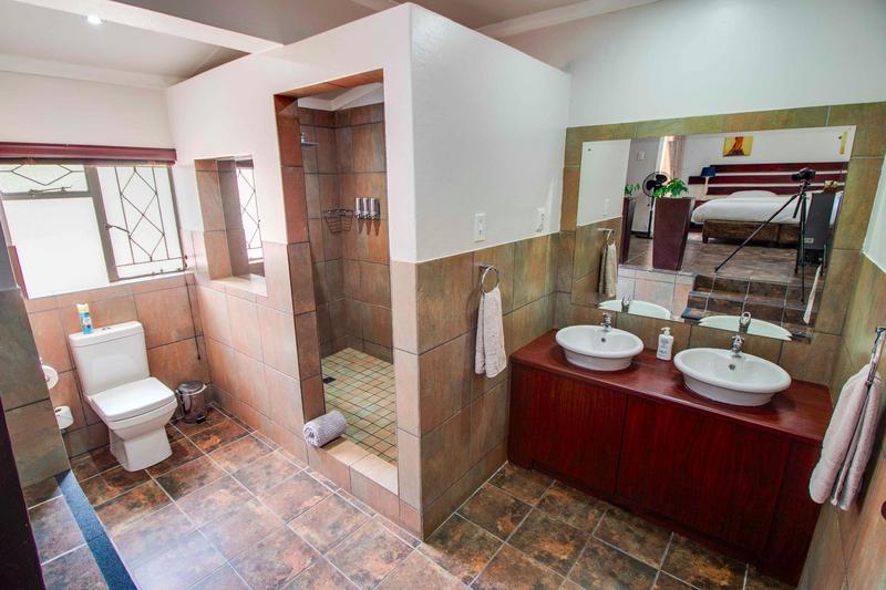 Commercial Property for Sale in Roodekrans Gauteng