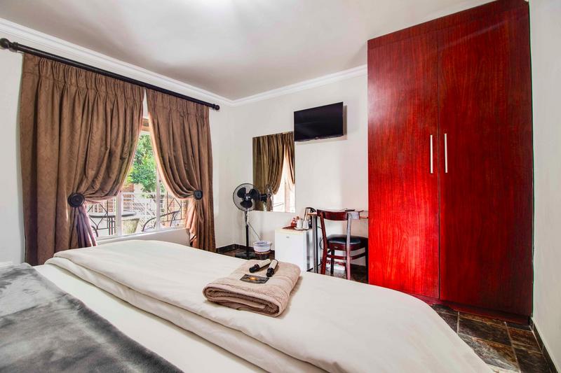 Commercial Property for Sale in Roodekrans Gauteng