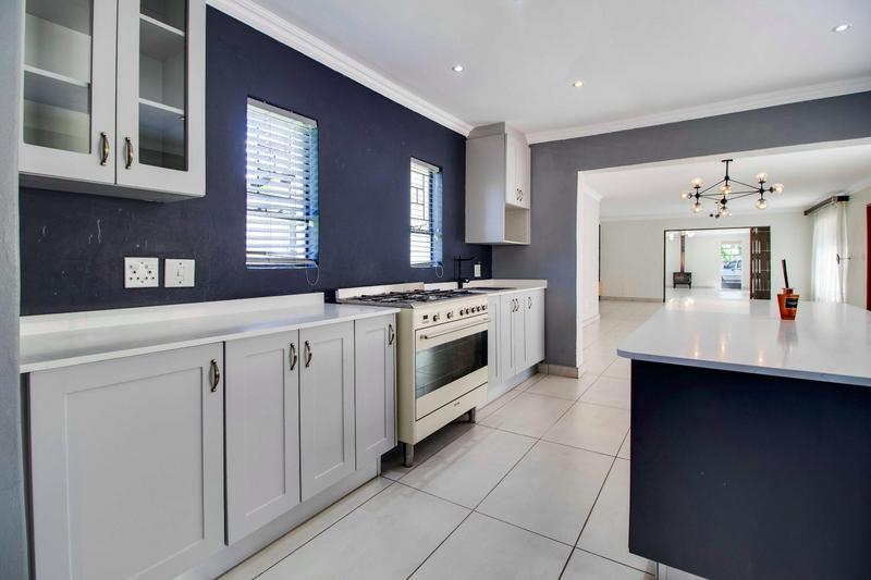 9 Bedroom Property for Sale in Ruimsig Gauteng