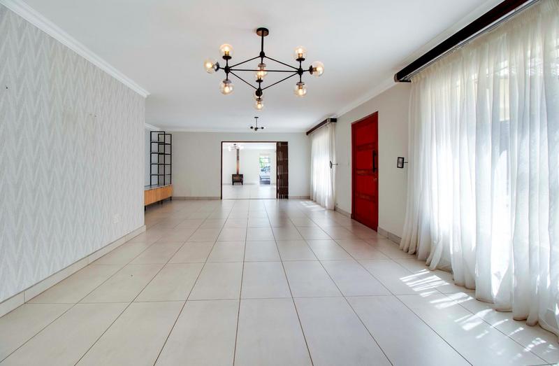 9 Bedroom Property for Sale in Ruimsig Gauteng