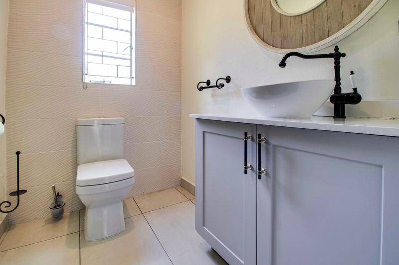 9 Bedroom Property for Sale in Ruimsig Gauteng