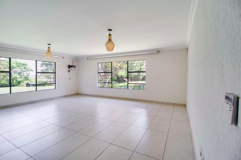 9 Bedroom Property for Sale in Ruimsig Gauteng