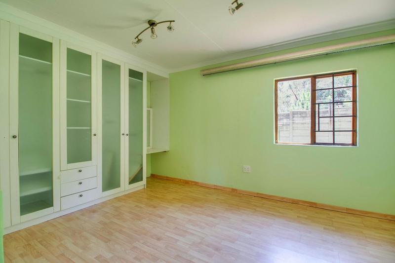 9 Bedroom Property for Sale in Ruimsig Gauteng