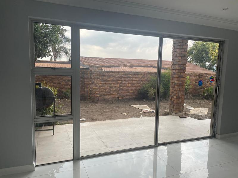 3 Bedroom Property for Sale in Lyndhurst Gauteng