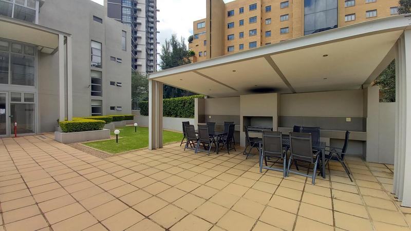 To Let 2 Bedroom Property for Rent in Sandton Central Gauteng