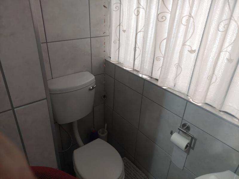 1 Bedroom Property for Sale in Pretoria North Gauteng