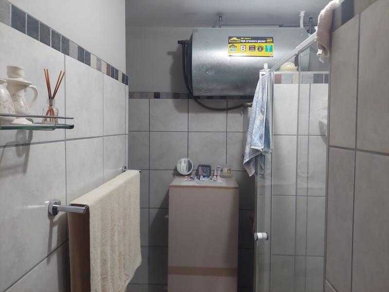 1 Bedroom Property for Sale in Pretoria North Gauteng