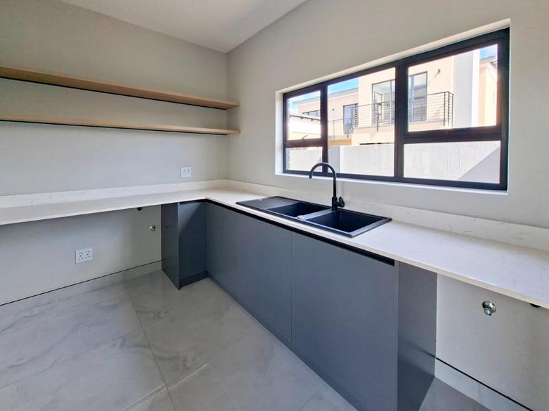 4 Bedroom Property for Sale in Fountainbrook Estate Gauteng