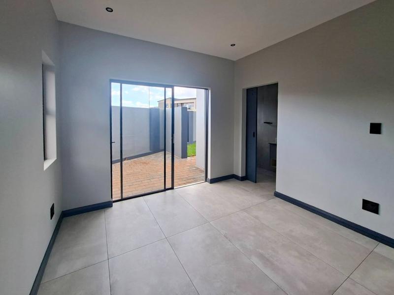 4 Bedroom Property for Sale in Fountainbrook Estate Gauteng