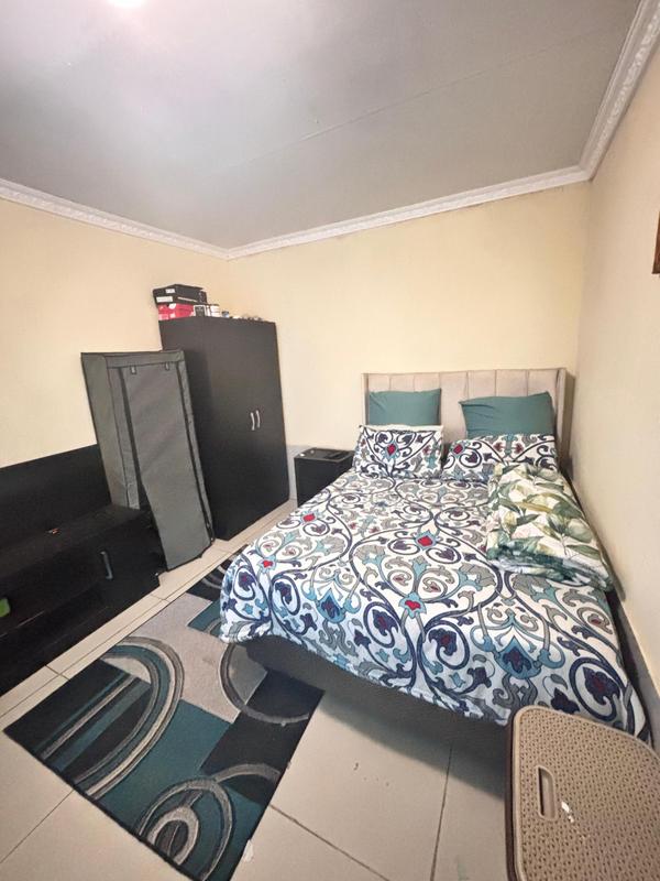 1 Bedroom Property for Sale in Protea Glen Gauteng