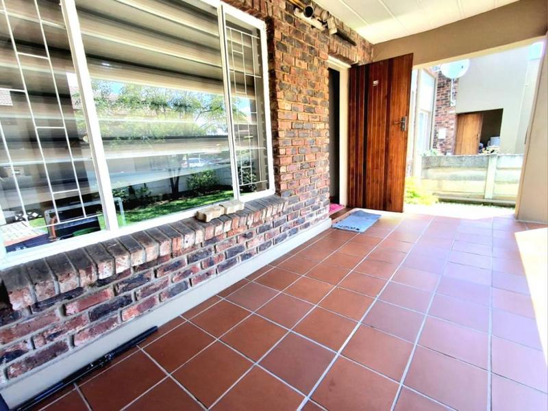 2 Bedroom Property for Sale in Eden Glen Gauteng