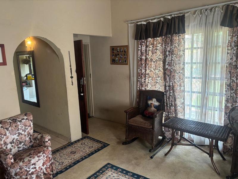 6 Bedroom Property for Sale in Buccleuch Gauteng