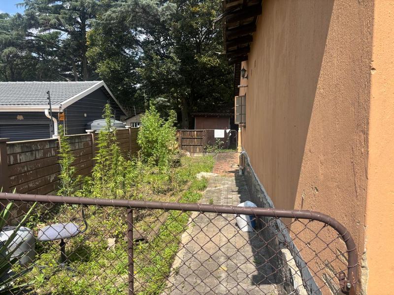 6 Bedroom Property for Sale in Buccleuch Gauteng