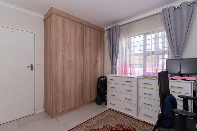 3 Bedroom Property for Sale in Modderfontein Gauteng