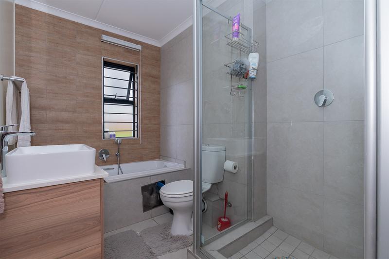3 Bedroom Property for Sale in Modderfontein Gauteng