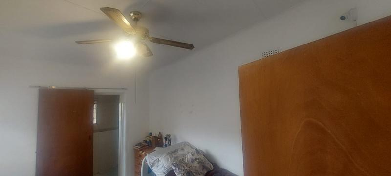 6 Bedroom Property for Sale in Erasmia Gauteng