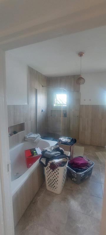 6 Bedroom Property for Sale in Erasmia Gauteng